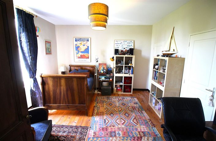 Image No.21-5 Bed House for sale