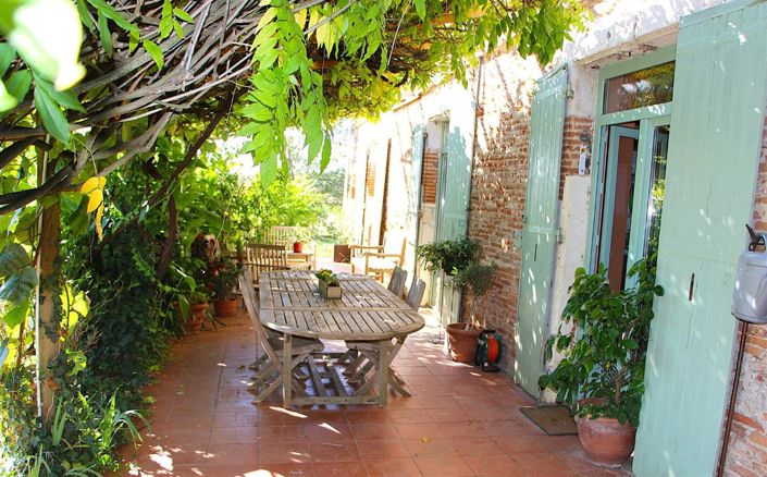 Image No.4-5 Bed House for sale