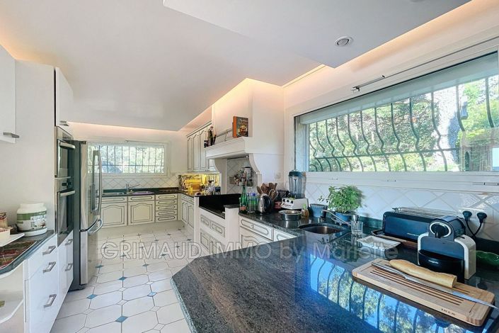 Image No.4-Maison de 6 chambres à vendre à Grimaud