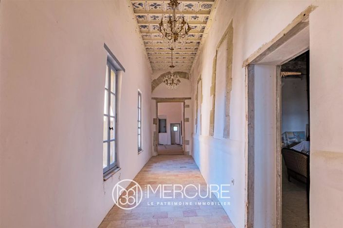 Image No.6-5 Bed House for sale