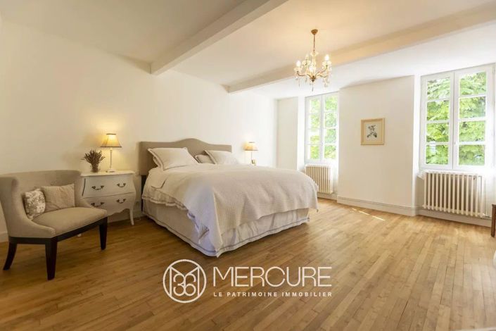 Image No.7-5 Bed House for sale