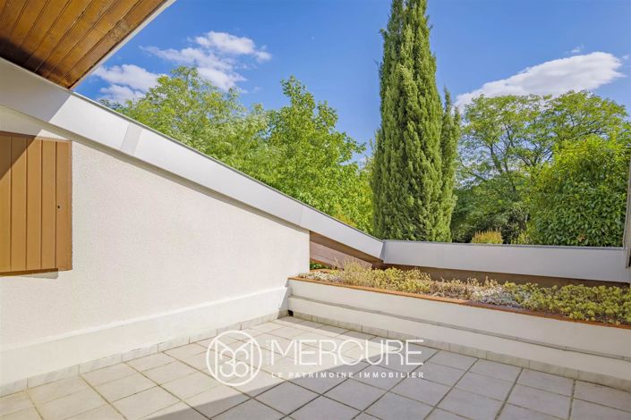 Image No.11-4 Bed House for sale