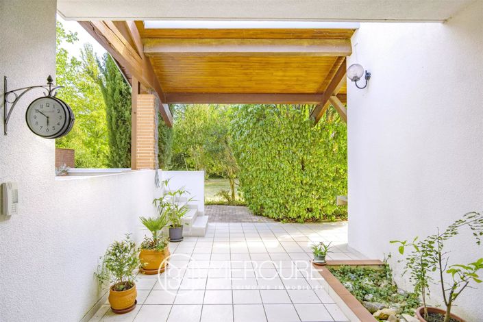 Image No.12-4 Bed House for sale