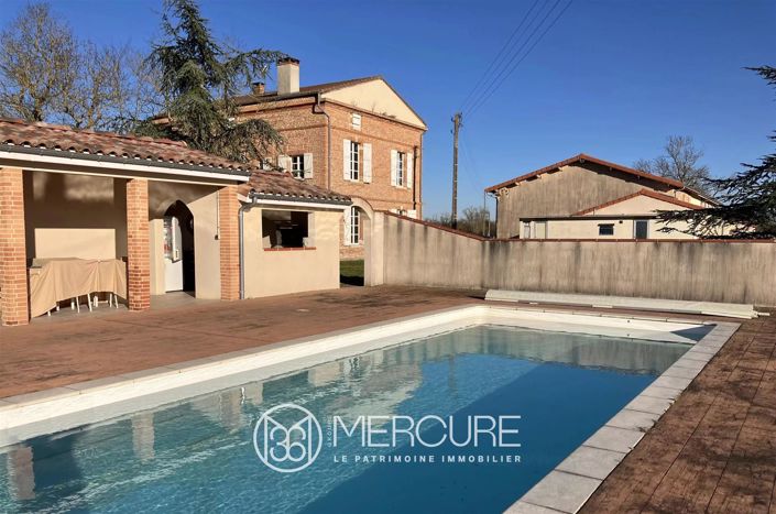 Image No.10-3 Bed House for sale