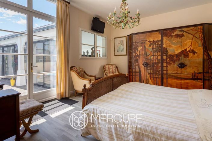 Image No.8-4 Bed House for sale