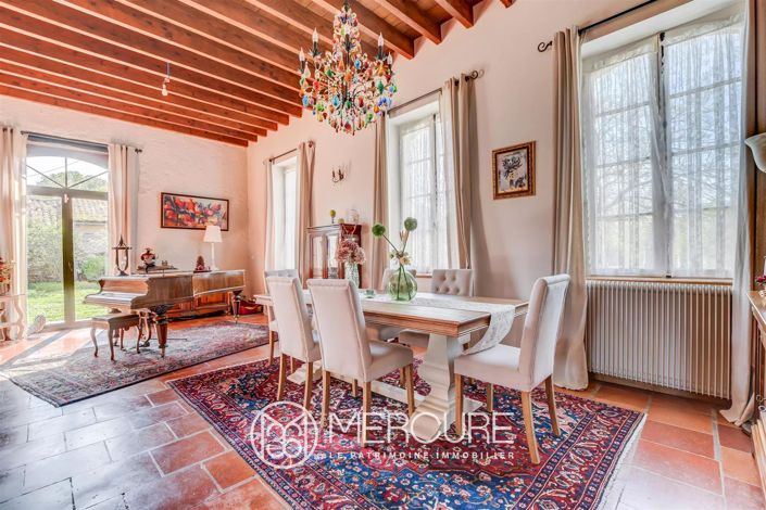 Image No.17-6 Bed House for sale