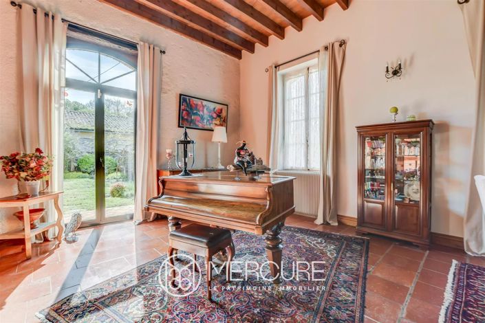 Image No.30-6 Bed House for sale