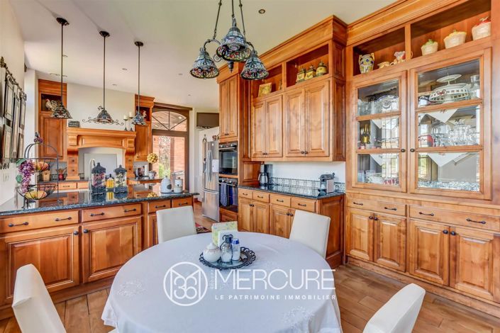 Image No.42-6 Bed House for sale