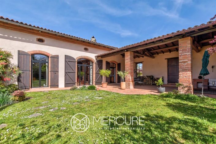 Image No.5-6 Bed House for sale