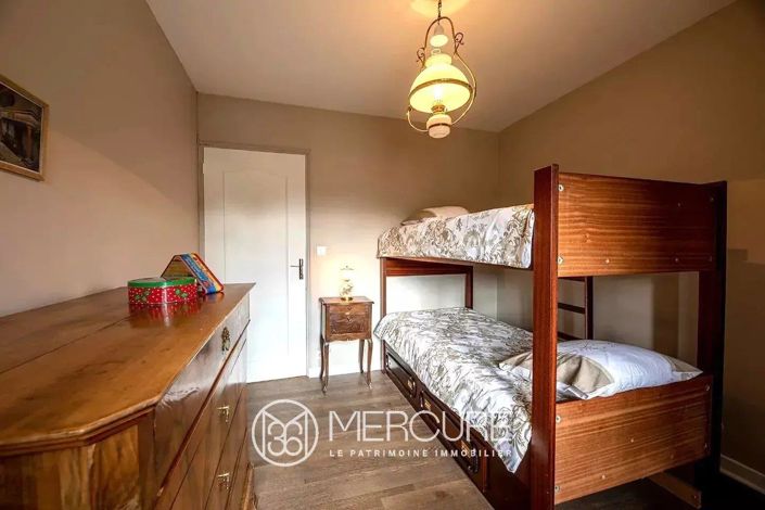 Image No.10-5 Bed House for sale