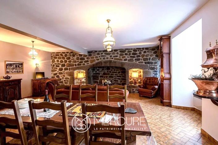 Image No.6-5 Bed House for sale