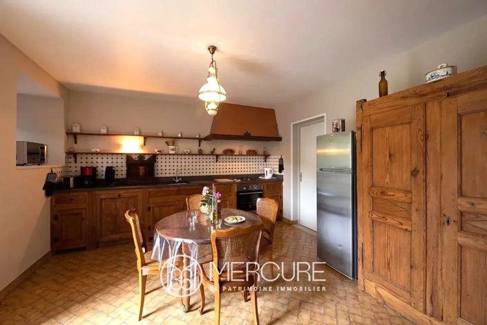 Image No.7-5 Bed House for sale