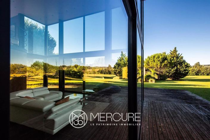 Image No.11-6 Bed House for sale