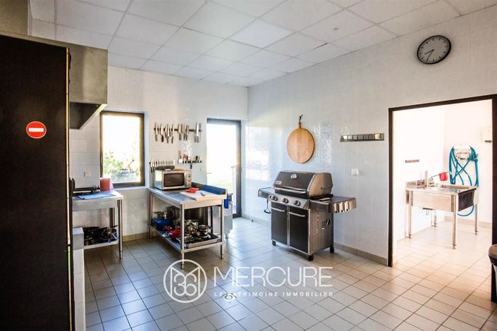 Image No.17-6 Bed House for sale