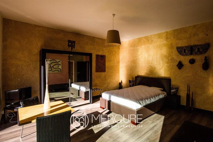 Image No.7-6 Bed House for sale