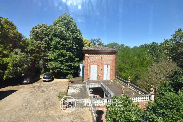 Image No.11-10 Bed House for sale