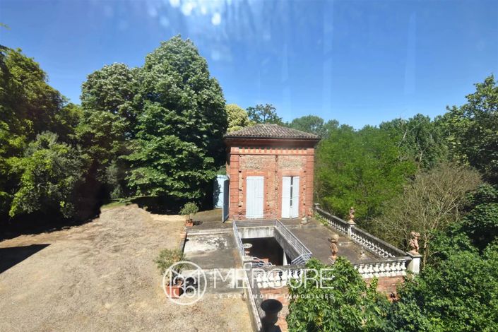 Image No.14-10 Bed House for sale