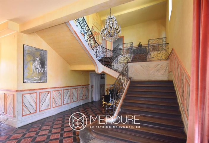 Image No.3-10 Bed House for sale