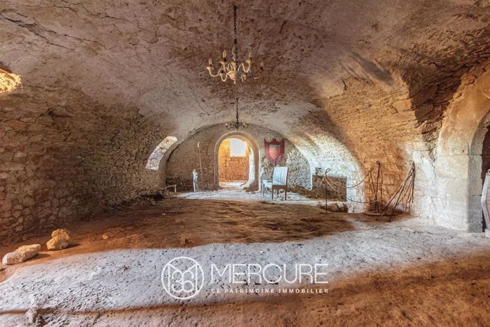 Image No.8-5 Bed House for sale