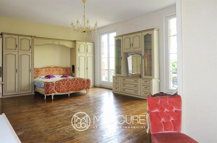 Image No.6-7 Bed House for sale