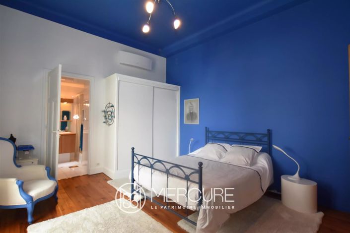 Image No.9-5 Bed House for sale