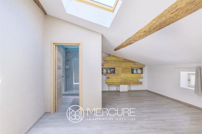 Image No.7-5 Bed House for sale