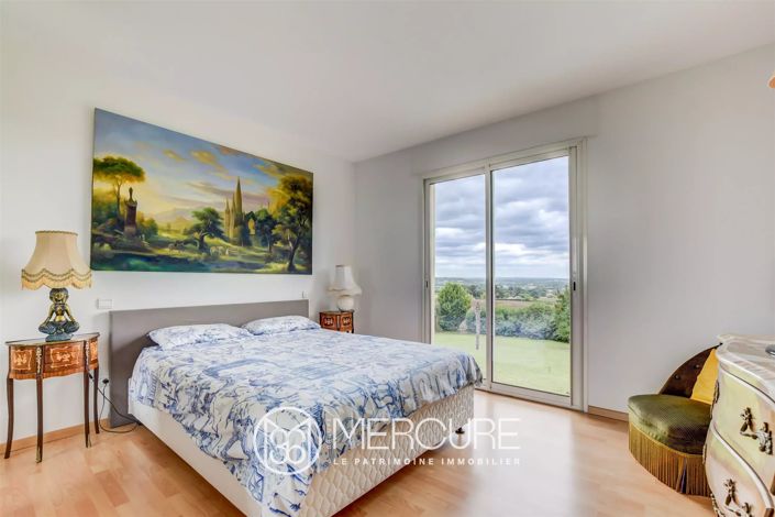 Image No.25-4 Bed House for sale