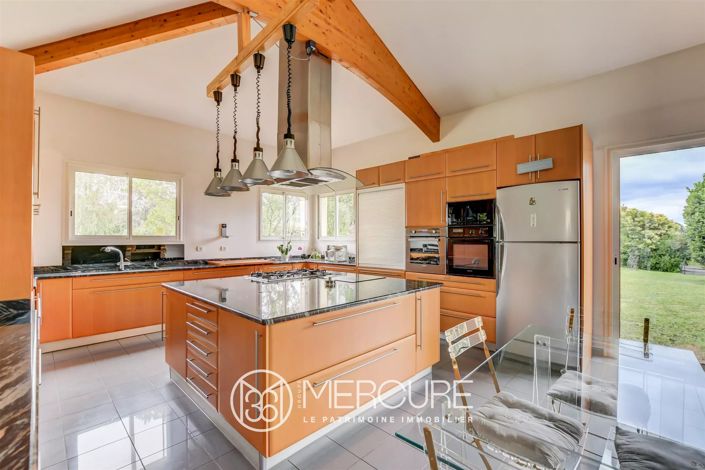 Image No.6-4 Bed House for sale