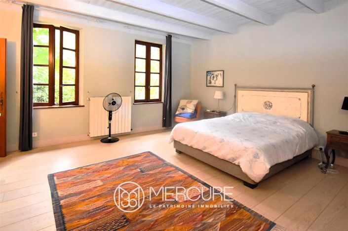 Image No.6-5 Bed House for sale