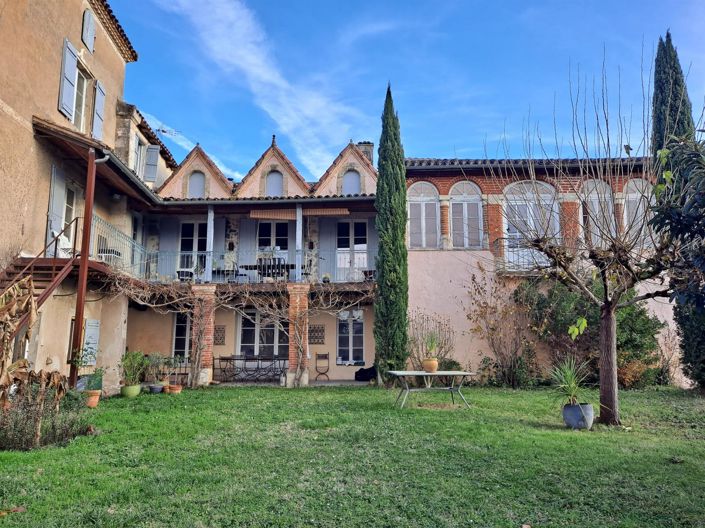 Image No.2-4 Bed House for sale