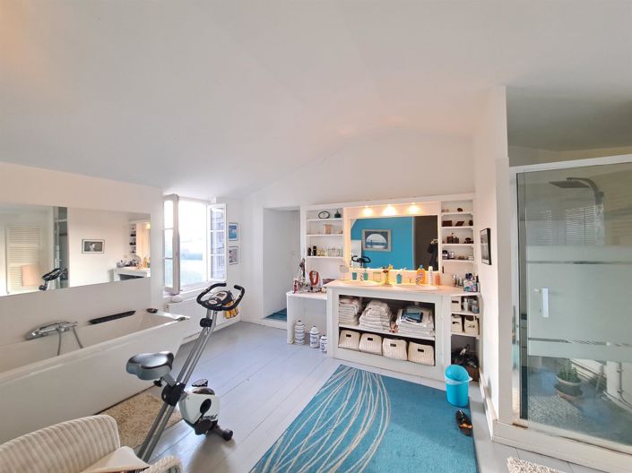 Image No.23-4 Bed House for sale