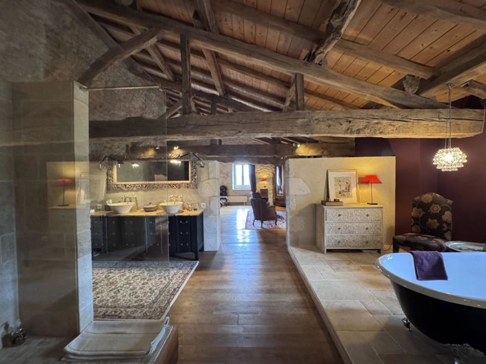 Image No.14-5 Bed Property for sale