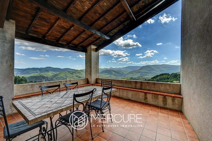 Image No.5-9 Bed House for sale