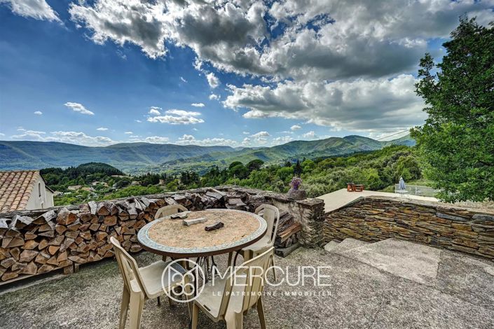 Image No.6-9 Bed House for sale