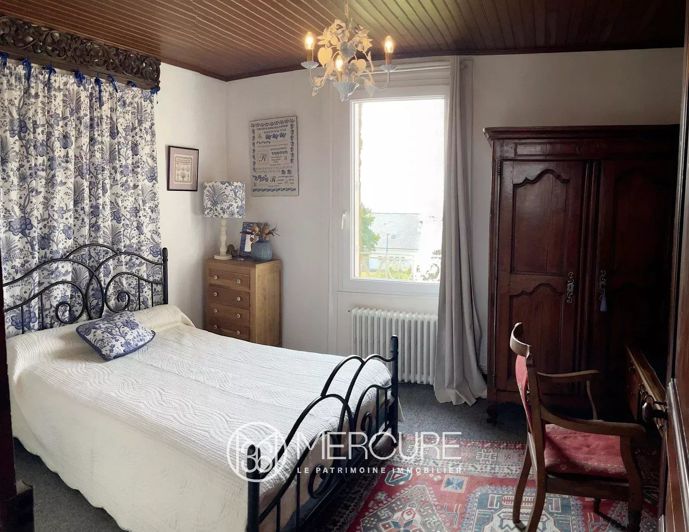 Image No.6-5 Bed House for sale