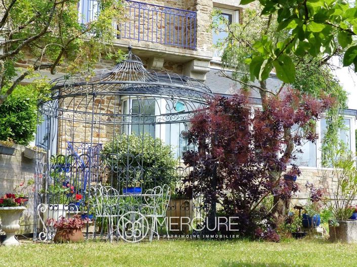 Image No.8-5 Bed House for sale