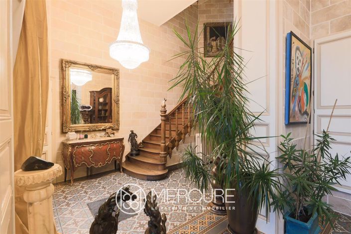 Image No.6-9 Bed House for sale