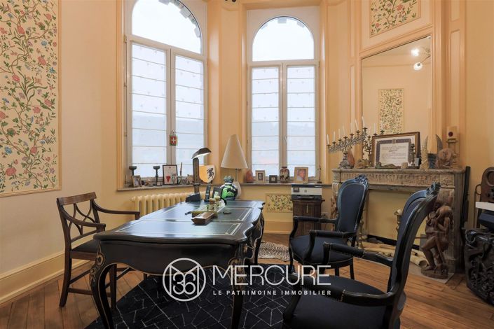 Image No.8-9 Bed House for sale