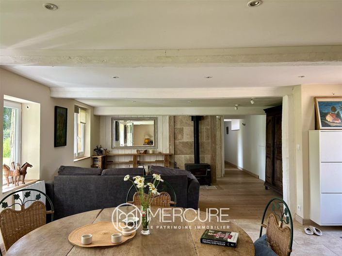 Image No.9-6 Bed House for sale