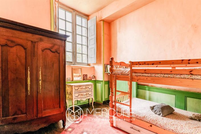 Image No.7-5 Bed House for sale