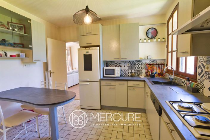 Image No.6-4 Bed House for sale