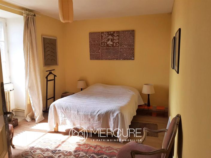 Image No.8-5 Bed House for sale