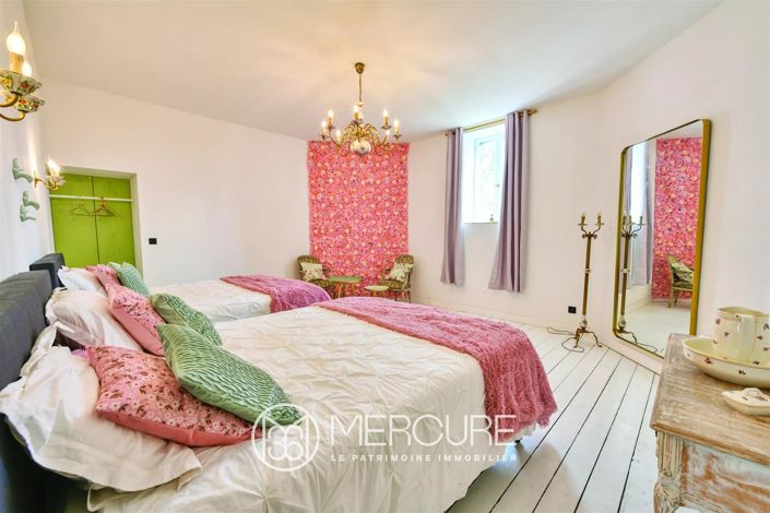 Image No.12-10 Bed House for sale