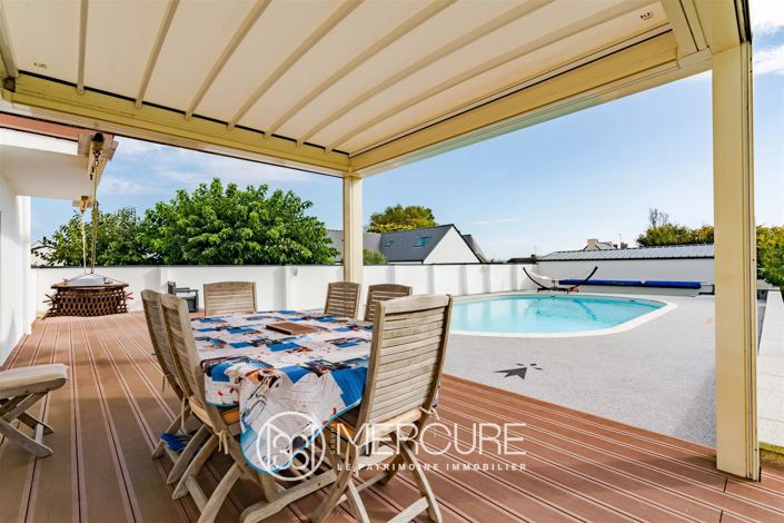 Image No.2-5 Bed House for sale