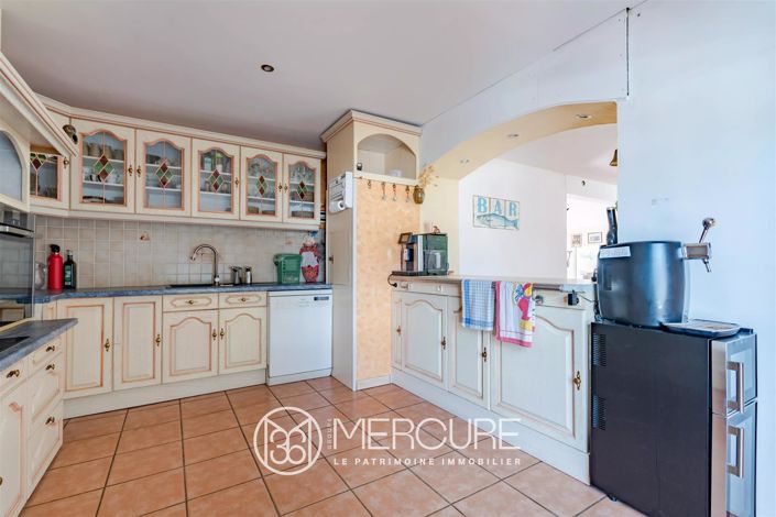 Image No.7-5 Bed House for sale