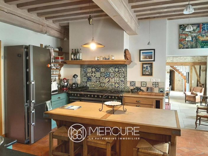 Image No.8-5 Bed House for sale
