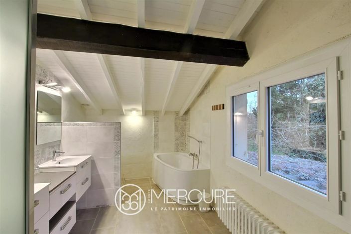 Image No.10-5 Bed House for sale