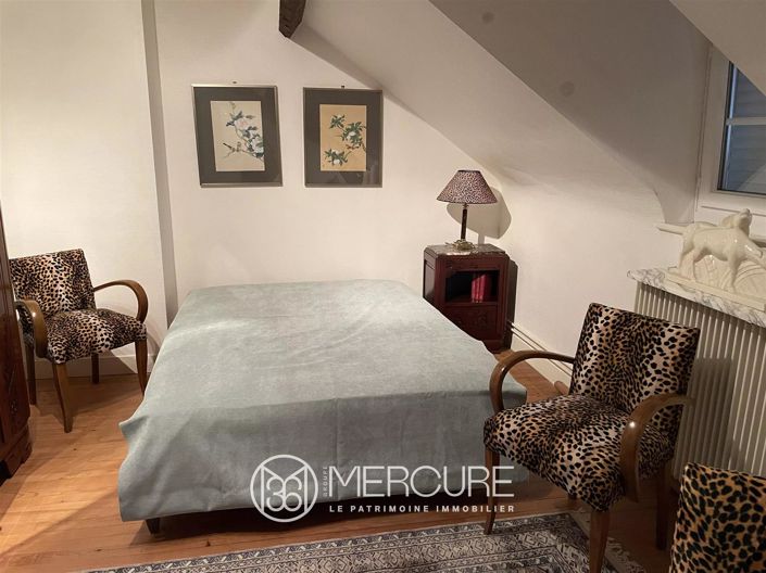 Image No.9-6 Bed House for sale