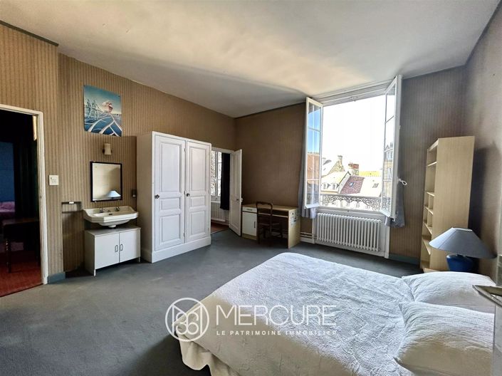 Image No.11-9 Bed House for sale