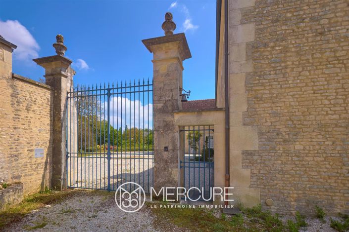 Image No.2-6 Bed House for sale